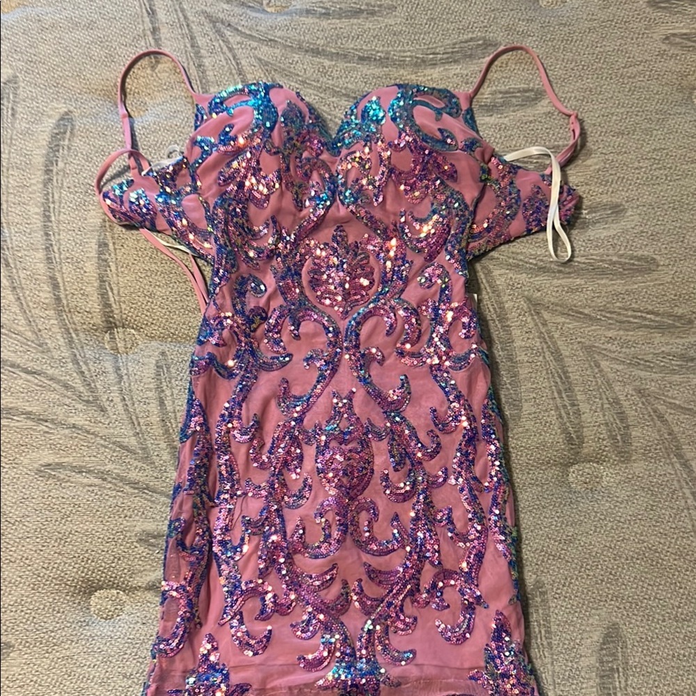 very pretty sequence dress